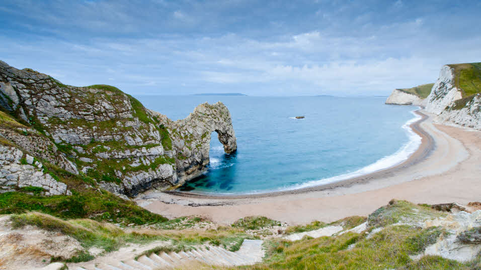 Exploring the Charm and Beauty of Holidays in Southern England